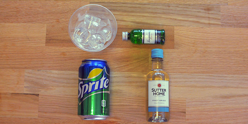 Faire un French75 dans un avion