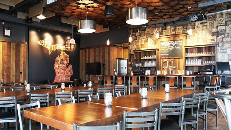 Founders Brewing Co. est si belle