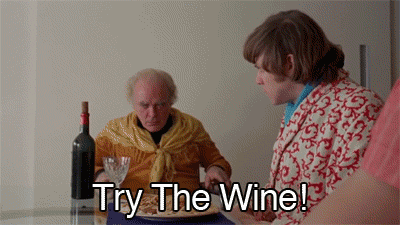 Un GIF animé orange mécanique