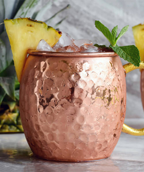 la mule de moscou à l'ananas est l'un des meilleurs cocktails à l'ananas