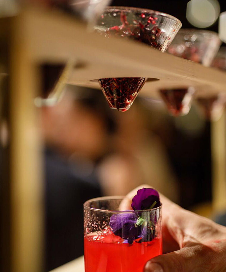 Ce cocktail à l'hibiscus est notre nouvelle obsession