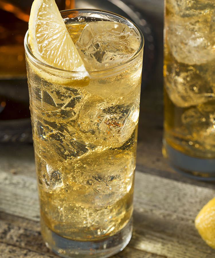 Les meilleurs cocktails à commander dans un bar de mariage basique Whisky Ginger