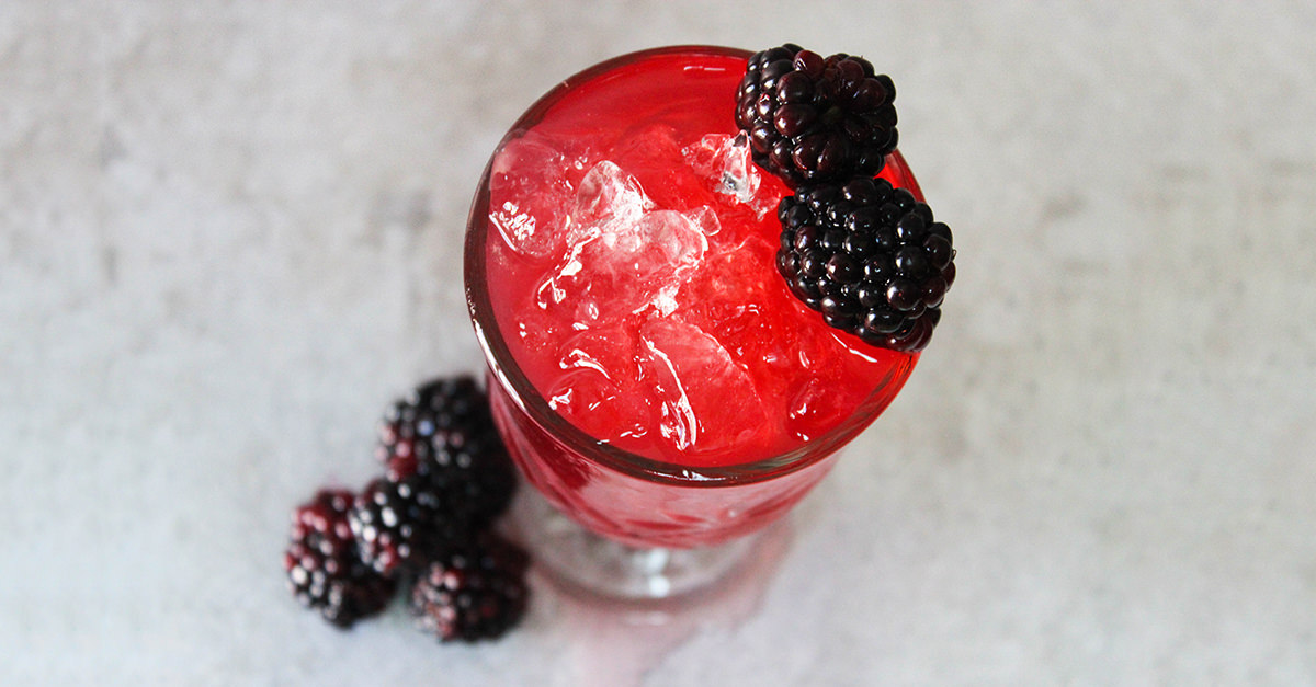 Boozy Blackberry Lemonade est l'une des meilleures boissons au rhum