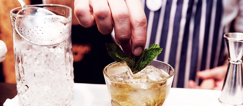 Voici comment dire que votre bar à cocktails n'est pas un vrai bar à cocktails