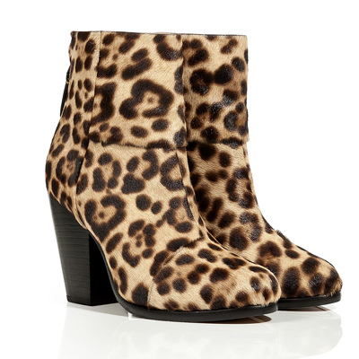 Portez ces chaussures lorsque vous buvez