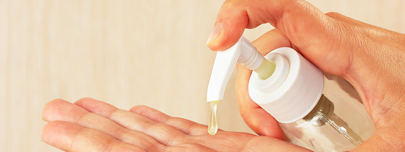 Le désinfectant pour les mains contient des traces de liqueur