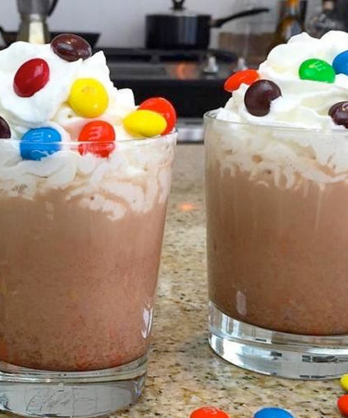 7 cocktails à faire avec tous ces bonbons de la Saint-Valentin