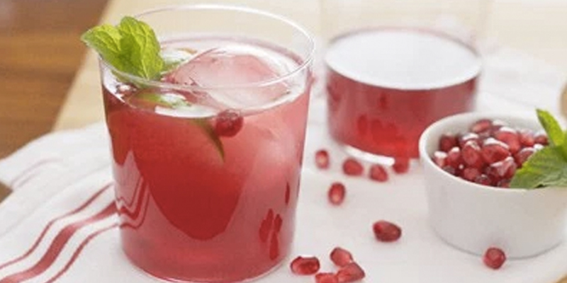 10 recettes de cocktails par lots pour votre fête du jour du grand match !