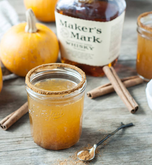 Cocktail de whisky à la citrouille et aux épices