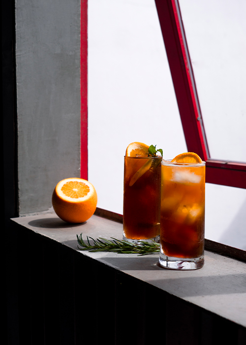 Le café glacé à la citronnelle et à l'orange de Nam Coffee est l'une des meilleures boissons au café glacé à essayer en ce moment.