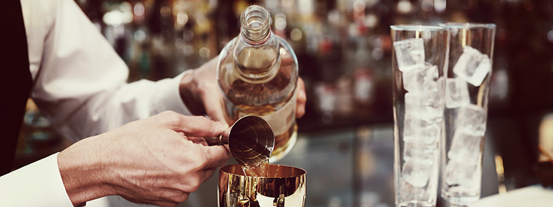 Voici comment dire que votre bar à cocktails n'est pas un vrai bar à cocktails