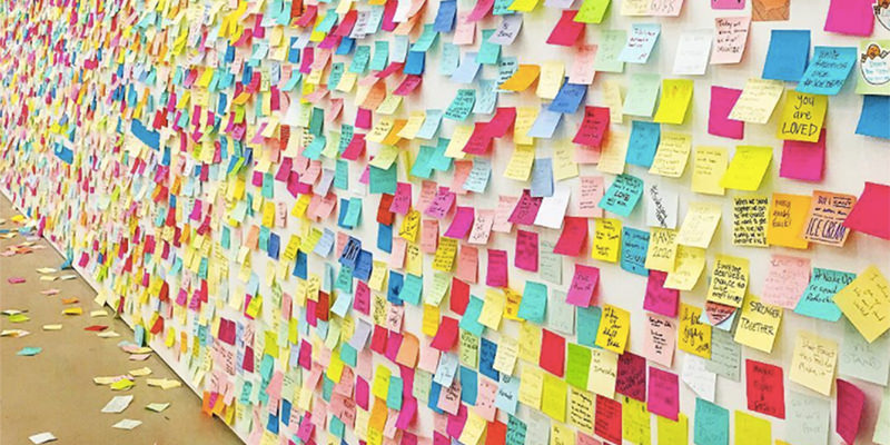 Protestation contre les post-it de Johnnie Walker