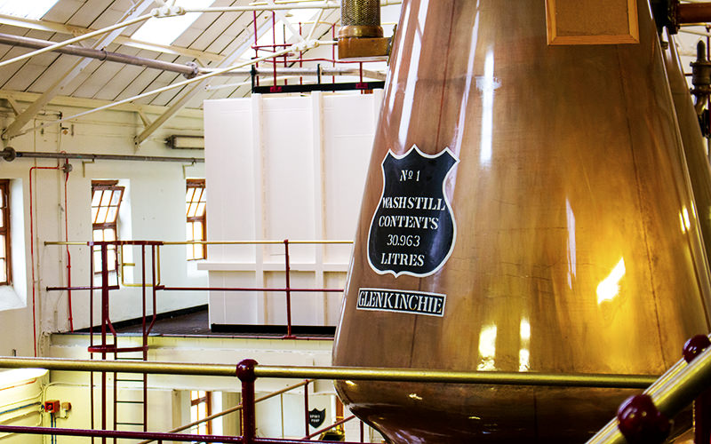 Ce glenkinchie est encore un exemple de pourquoi les distilleries écossaises utilisent des alambics en cuivre