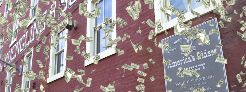 Yuengling étant nommé une bière artisanale signifie que l'argent va pleuvoir.