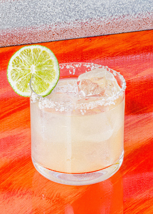 La recette du Mezcal Margarita fait partie des dix meilleures recettes de Cocktails au Mezcal.