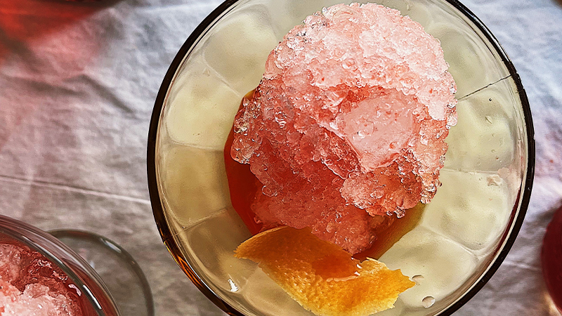 L'apéritif maintenant la recette du cône.