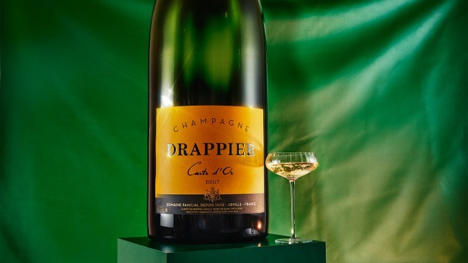 Les 9 meilleures bouteilles de vin Magnum à servir lors de votre fête de Noël – Robb Report