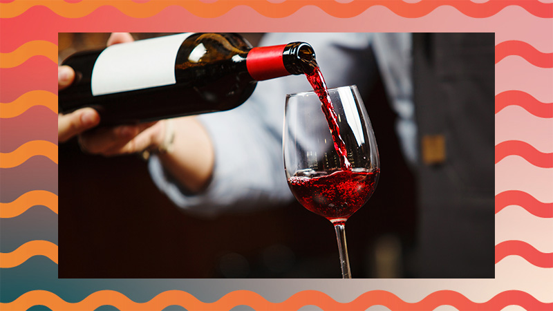 Jeff Bezos s'est-il fait « arnaquer » avec un vin de fiançailles à 4 000 $ ? est l'une des actualités sur l'alcool les plus ridicules de VinePair en 2023.