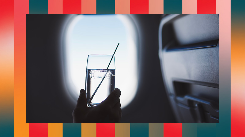 Un homme prétendument retiré de l'avion après une bagarre pour un gin & tonic est l'une des actualités sur l'alcool les plus ridicules de VinePair de 2023.