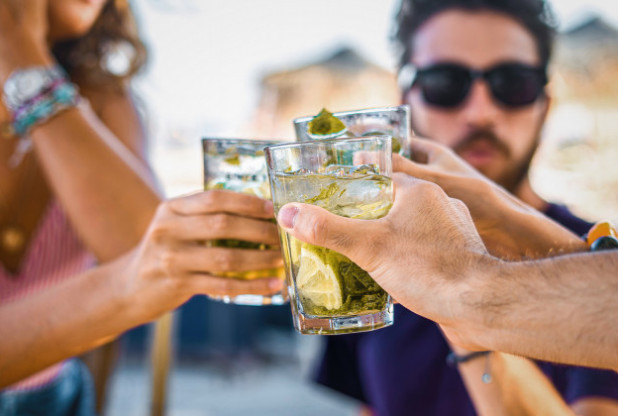 La baisse de la consommation d'alcool stimule la demande de boissons gazeuses