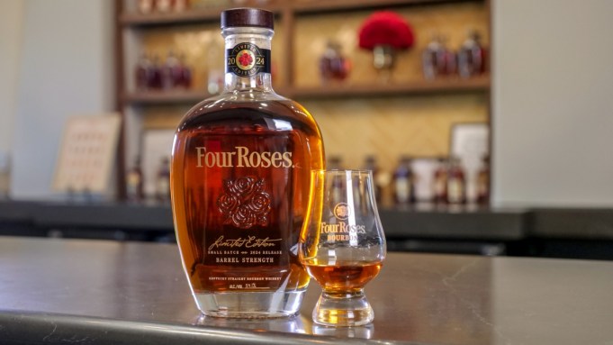Le Bourbon en édition limitée de Four Roses est presque là. Voici tout ce que vous devez savoir.