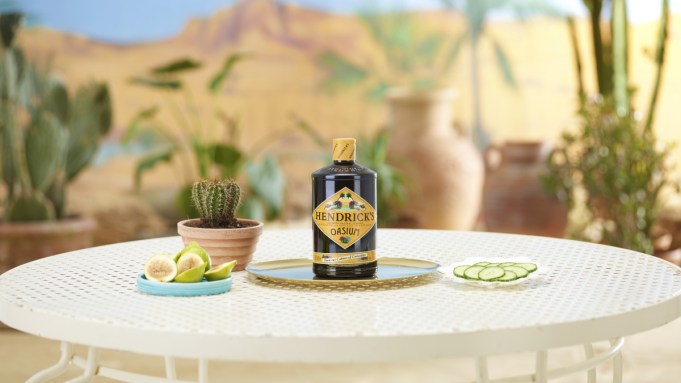 Le savoureux gin savoureux de Hendrick a été inspiré par un voyage dans une oasis désertique