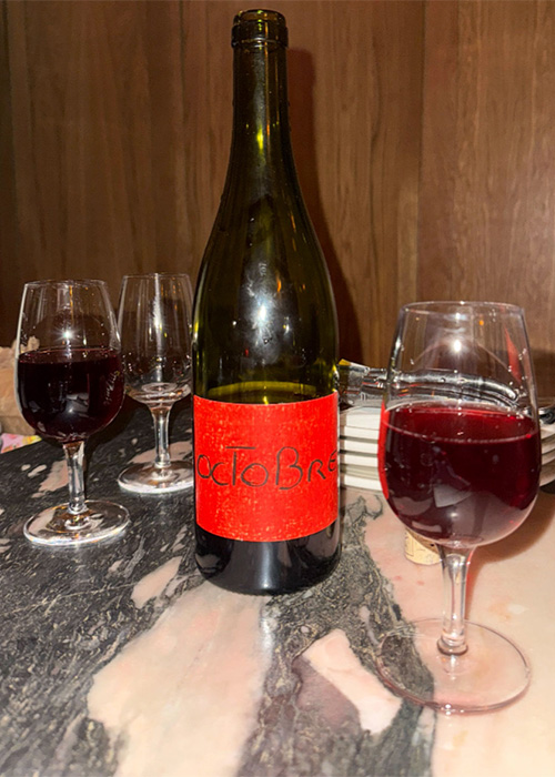 Juicy Reds at Liar Liar est l'une des meilleures choses à boire à New York ce mois-ci. 