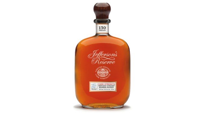 Le nouveau bourbon de la force en fût de Jefferson est l'un de ses whiskies les plus à l'épreuve
