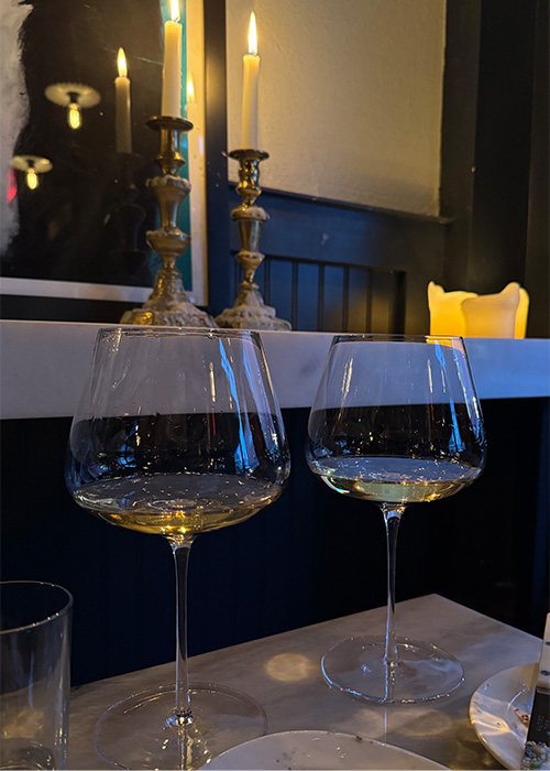 Listán Blanco à Shmoné Wine est l'une des meilleures choses à boire à New York en mai 2025. 