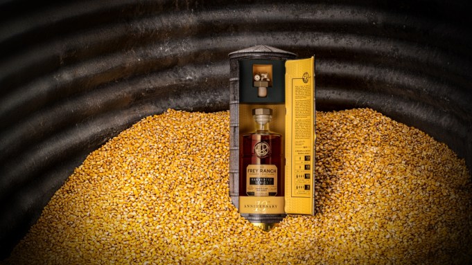 Le dernier whisky de Frey Ranch a le goût d'un S'more déconstruit