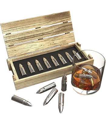 Les pierres de whisky en forme de balle sont l'un des accessoires de consommation les plus absurdes de tous les temps.