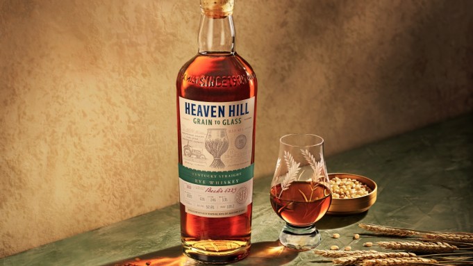 Heaven Hill laisse tomber son deuxième grain au whisky de seigle en verre cet été