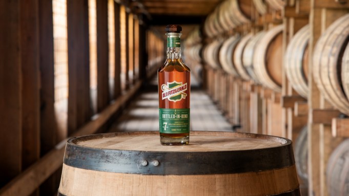 Heaven Hill vient d'ajouter un nouveau bourbon à sa marque Whisky Fitzgerald Unicorn Old Fitzgerald
