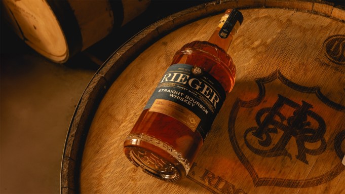 Test de goût: le nouveau bourbon de ce petit Kansas Distillery est à égalité avec le meilleur du Kentucky