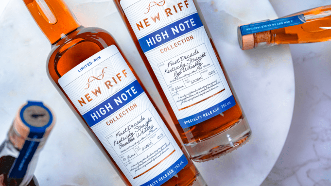 Test de goût: le premier bourbon de 10 ans de la distillerie crucky du Kentucky en valait la peine d'attendre