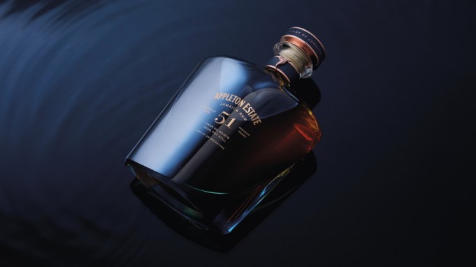 Le nouveau rhum de 51 ans d'Appleton Estate est incroyable pour une bouteille de cette ancienne