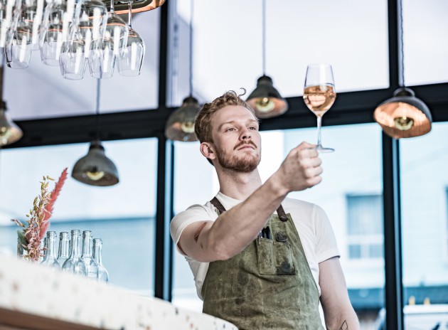 Ukhospitality annonce que les pertes d'emplois devraient atteindre 111 000 par budget