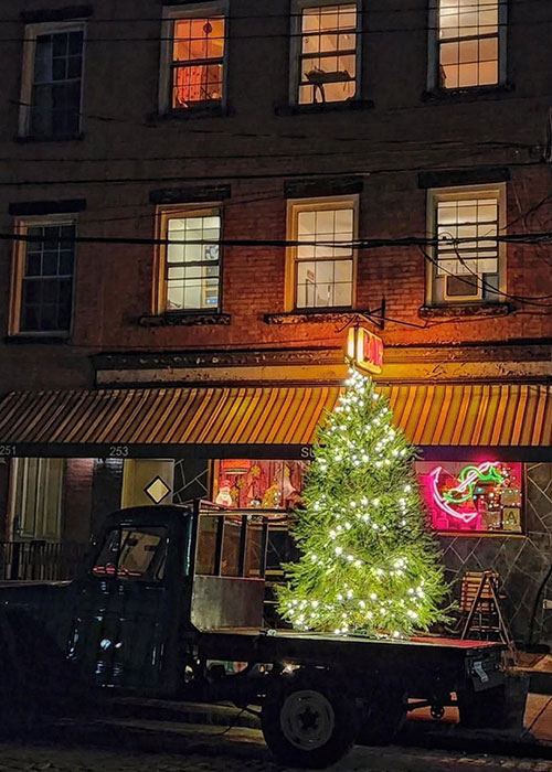 Sunny's Bar est l'un des meilleurs bars de plongée de New York.