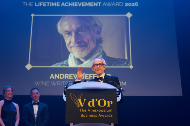 Andrew Jefford remporte le IMW Lifetime Achievement Award à V d'Or