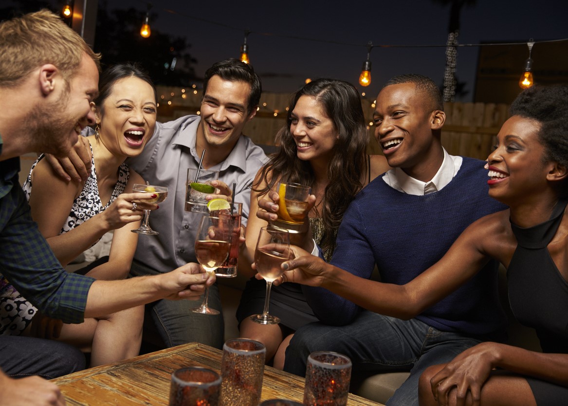 Deux tiers des consommateurs estiment que les pubs et les bars sont bons pour les communautés locales