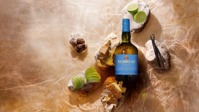 Test de goût : l'un des meilleurs whiskies irlandais a réussi sa nouvelle finition en fût de vin