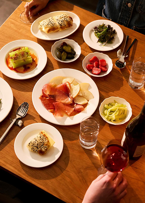 Lei est l'un des meilleurs bars à vins de New York en 2026.