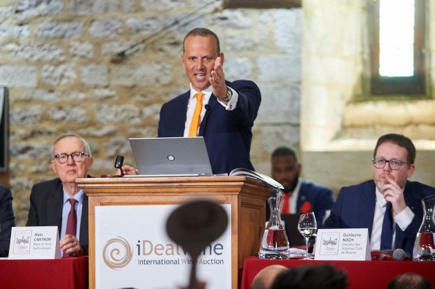 La 65e vente aux enchères des vins des Hospices de Nuits-Saint-Georges récolte 1,5 M€