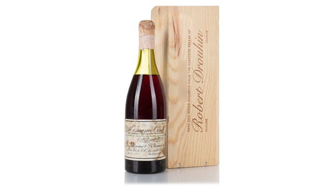 Ce Domaine de la Romanée-Conti de 1945 vient de devenir le vin le plus cher au monde jamais vendu aux enchères