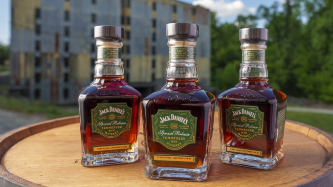 Jack Daniel's vient de sortir un nouveau whisky Hazmat Rye qui est réellement buvable