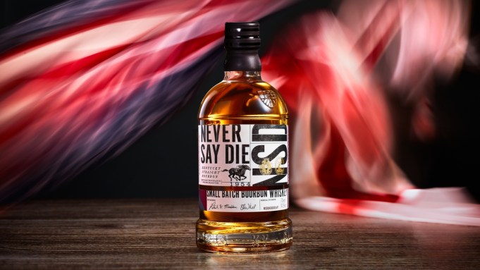 Ce bourbon vieilli en Angleterre revient aux États-Unis après que Trump ait levé ses tarifs sur le whisky