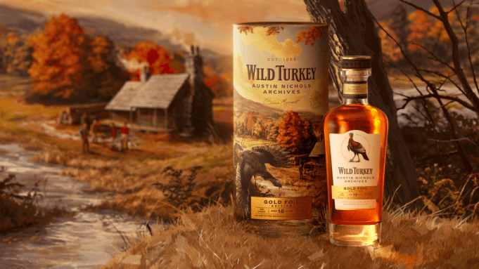 La nouvelle édition Gold Foil de Wild Turkey est un superbe retour à son bourbon vintage des années 1980