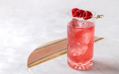 Comment préparer un Floradora, le cocktail au gin rafraîchissant avec une belle épice