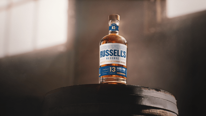Russell's Reserve vient de lancer un nouveau lot de son très convoité bourbon de 13 ans