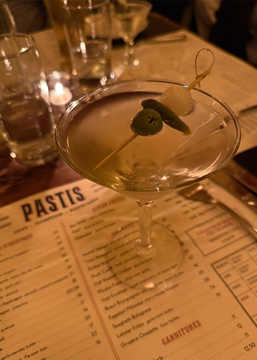 Au Pastis, associez le poulet rôti à un Martini.